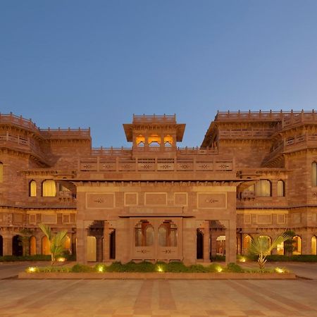 Radisson Jodhpur Hotel จ๊อดปูร์ ภายนอก รูปภาพ