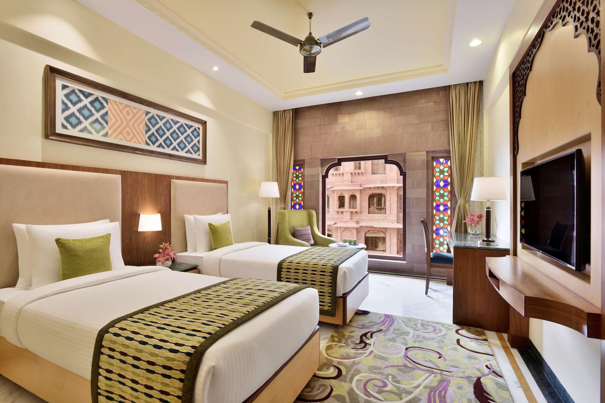 Radisson Jodhpur Hotel จ๊อดปูร์ ภายนอก รูปภาพ