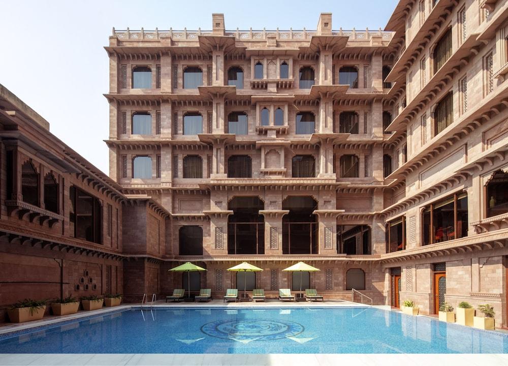 Radisson Jodhpur Hotel จ๊อดปูร์ ภายนอก รูปภาพ