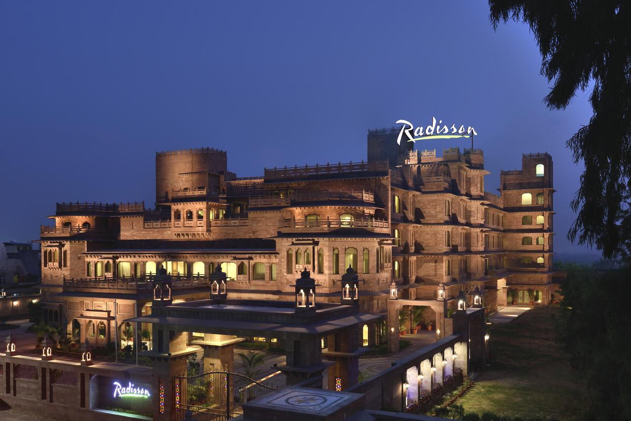 Radisson Jodhpur Hotel จ๊อดปูร์ ภายนอก รูปภาพ